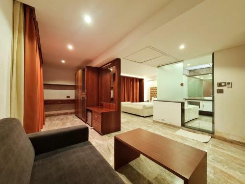 Hotel Aryaan Resort