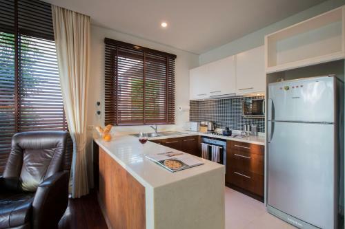 Kata Gardens Beach Apartment