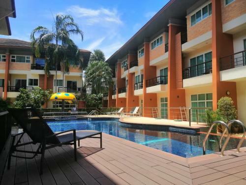 Hostal Wonderful Pool House Kata Beach