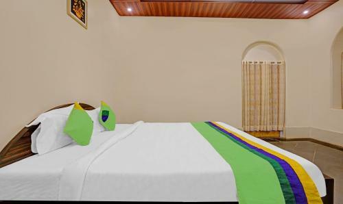 Hotel Treebo Trend Cecil Resort