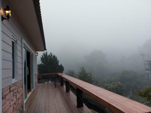 Bed & Breakfast Theroadview Resort