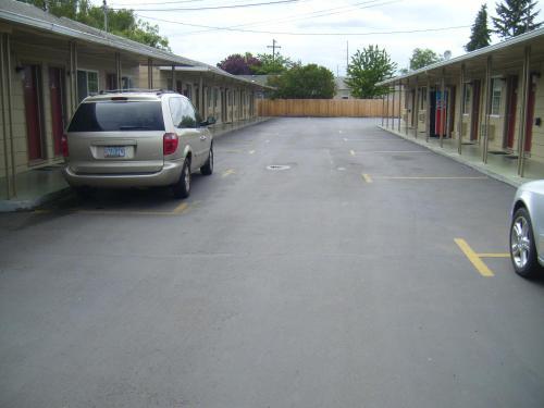 Cascade City Center Motel