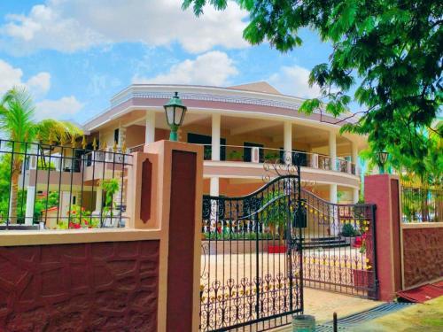 Aashiyaanaa Villa 'crescent'