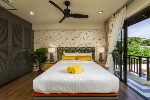 Stylish 1-bedroom Apartments, With Lake View