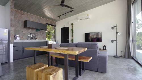 Pahili Pool Villas - Sha Plus