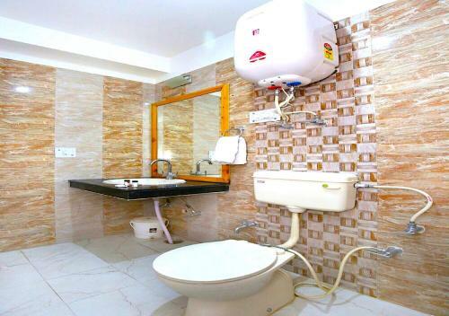 Shashwat Homestay With Garden View