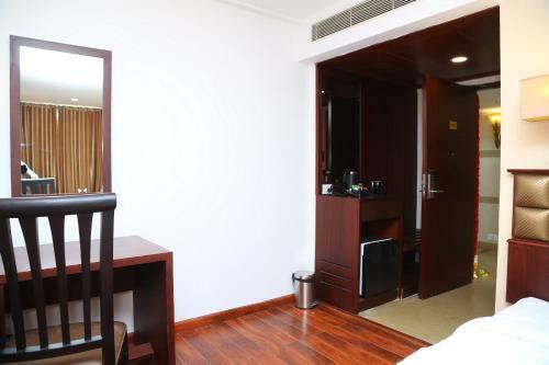 Hotel Raaj Bhaavan Clarks Inn Chennai