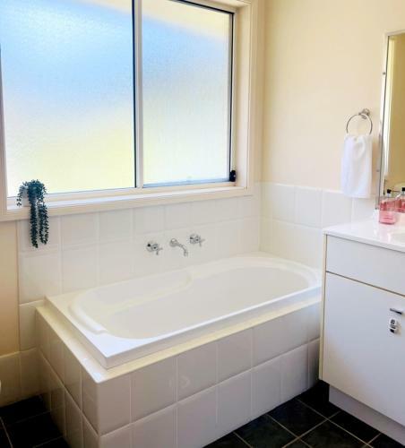 Woy Woy Riverside Private Exclusive Holiday Home