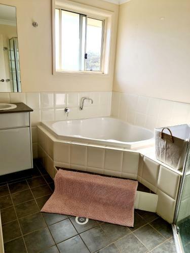Woy Woy Riverside Private Exclusive Holiday Home