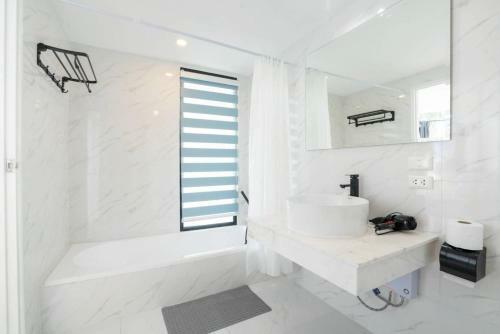 Patong Sunset Villa Phuket