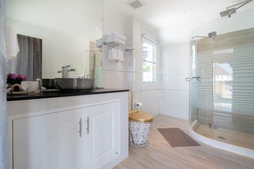 Luxury Villa 8 Bedroom In Patong Beach Villa Infinity