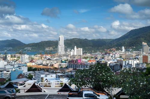 Villa Skyline Patong New Modern Seaview+gym+sauna+pool Villa