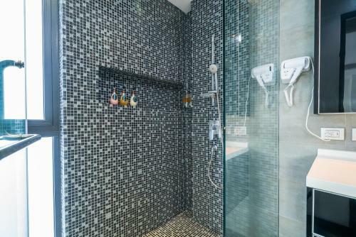 Twin Sands Apartments By Lofty