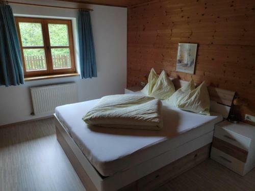 Apartamento Ferienwohnung Waldblick