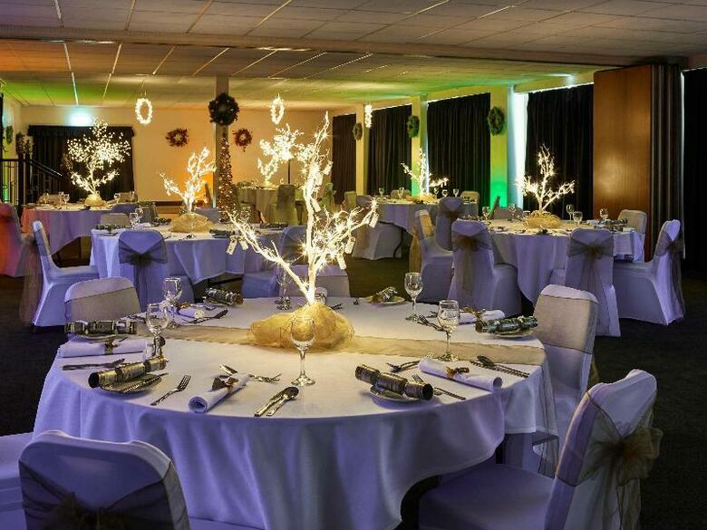 Hotel Mercure Cardiff North