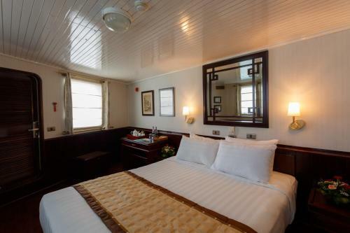 Emeraude Classic Cruises