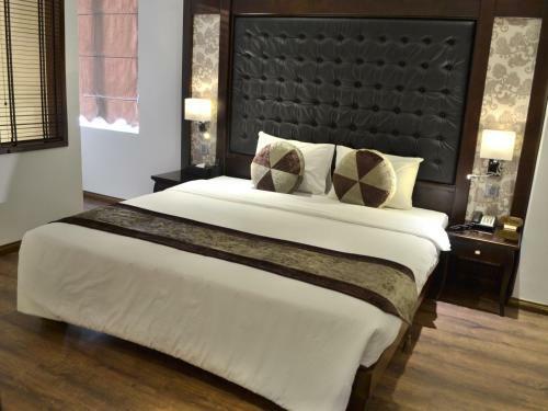 City Bay Palace Hotel