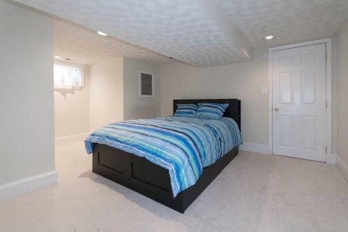 Apartamento Cathedral Charmer--2 Br English Basement, With Garden Access