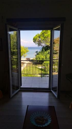 Moraitika Apartment