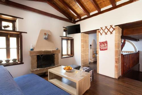 Ypatia Cozy Castle Suite Apartment With Loft