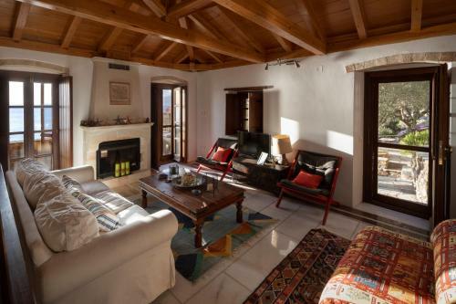 Villa Victoria's House In Monemvasia Castle