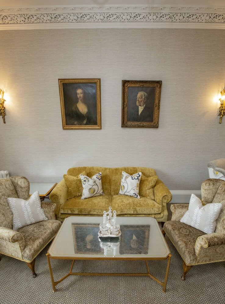 Hotel Lords Of The Manor