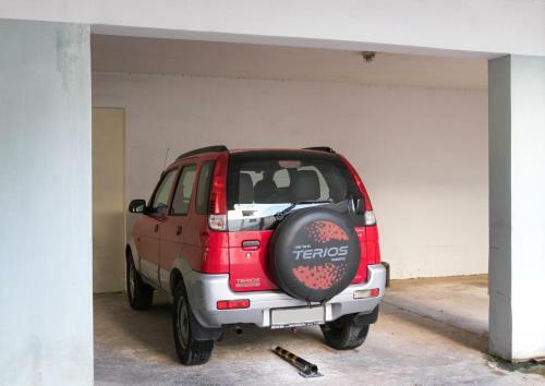 City Apartment With Private Parking