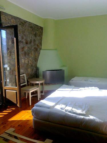 Hostal Lefteri's & Loukia's Guesthouse