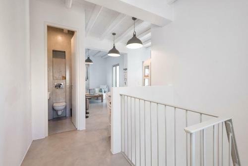 Asimi House