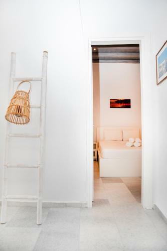 Caper-2 Bedroom Traditional Home With Amazing View