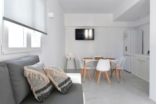 21 Luxury Apartments