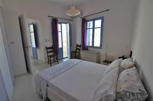 Charming House In Naoussa