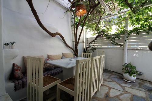 Charming House In Naoussa