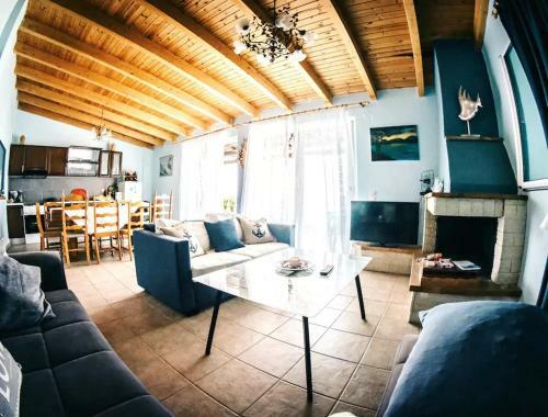 Villa Galanis By The Sea