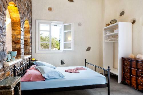 Villa Georgilas Cave House