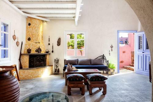 Villa Georgilas Cave House