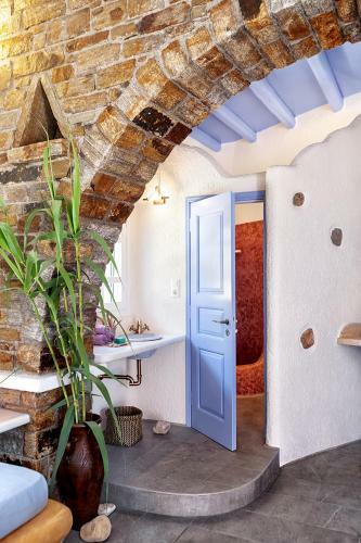 Villa Georgilas Cave House