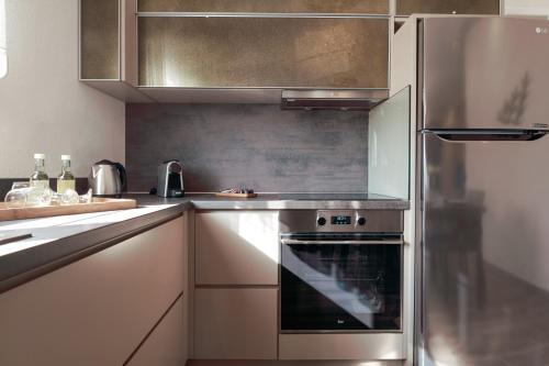 Eleana Luxury Private Apartment