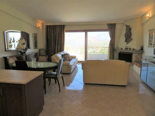 Serenity Apartment With Private Pool