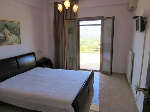 Serenity Apartment With Private Pool