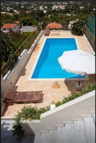Serenity Apartment With Private Pool