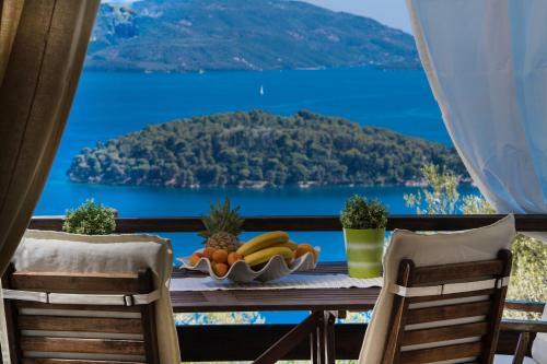 Stunning Seaviews, Infinity Pool, Close To Beach - Villa Meliti