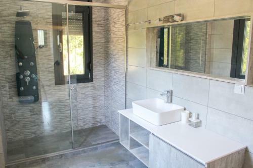"villa Maura-lefkada" Also For Pool Party With Sea View