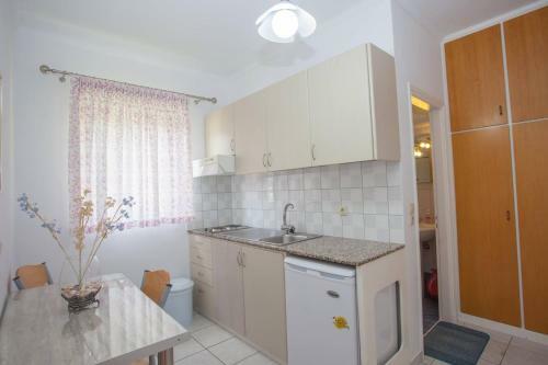 Dimosthenis Apartments