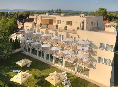 K�t Korona Konferencia �s Wellness Hotel
