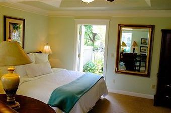 Hotel Lithia Springs Resort
