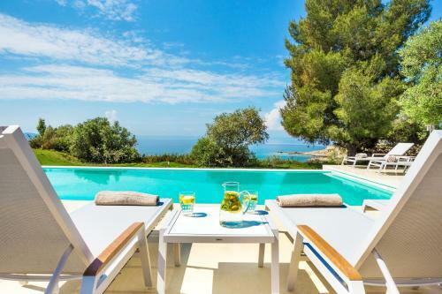 A&a Luxury Beach Villas - Aphrodite