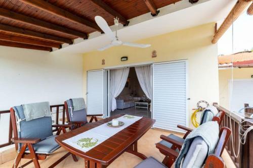 Luxury Nikiti?s House