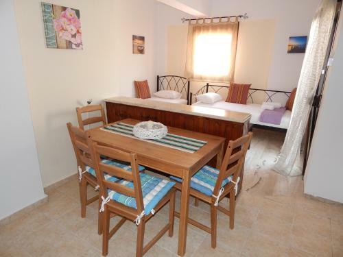 Palm House Nikiti - Apartments Vicky