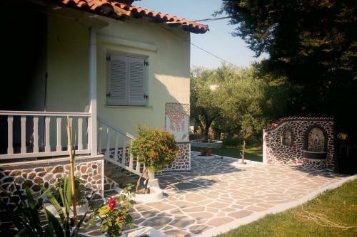 Holiday House, Near The Beach
